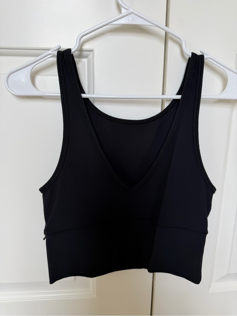 Black Ribbed Lululemon Power Pivot - Picture 2 of 2